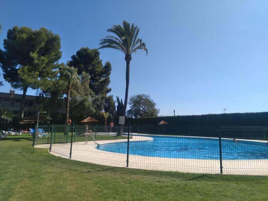 Estudio Torre De Andalucia Marbella Bagian luar foto